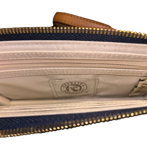 Spartina 449 Navy Stripe 28 Shelter Cove Emmy Wristlet NWOT - Picture 4 of 4